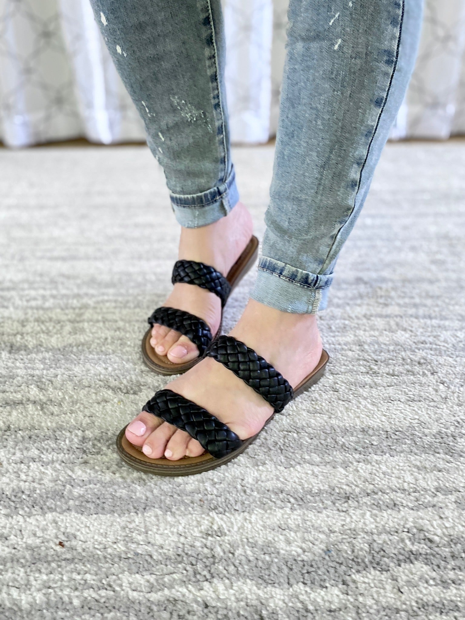 Bolley Sandals in Black