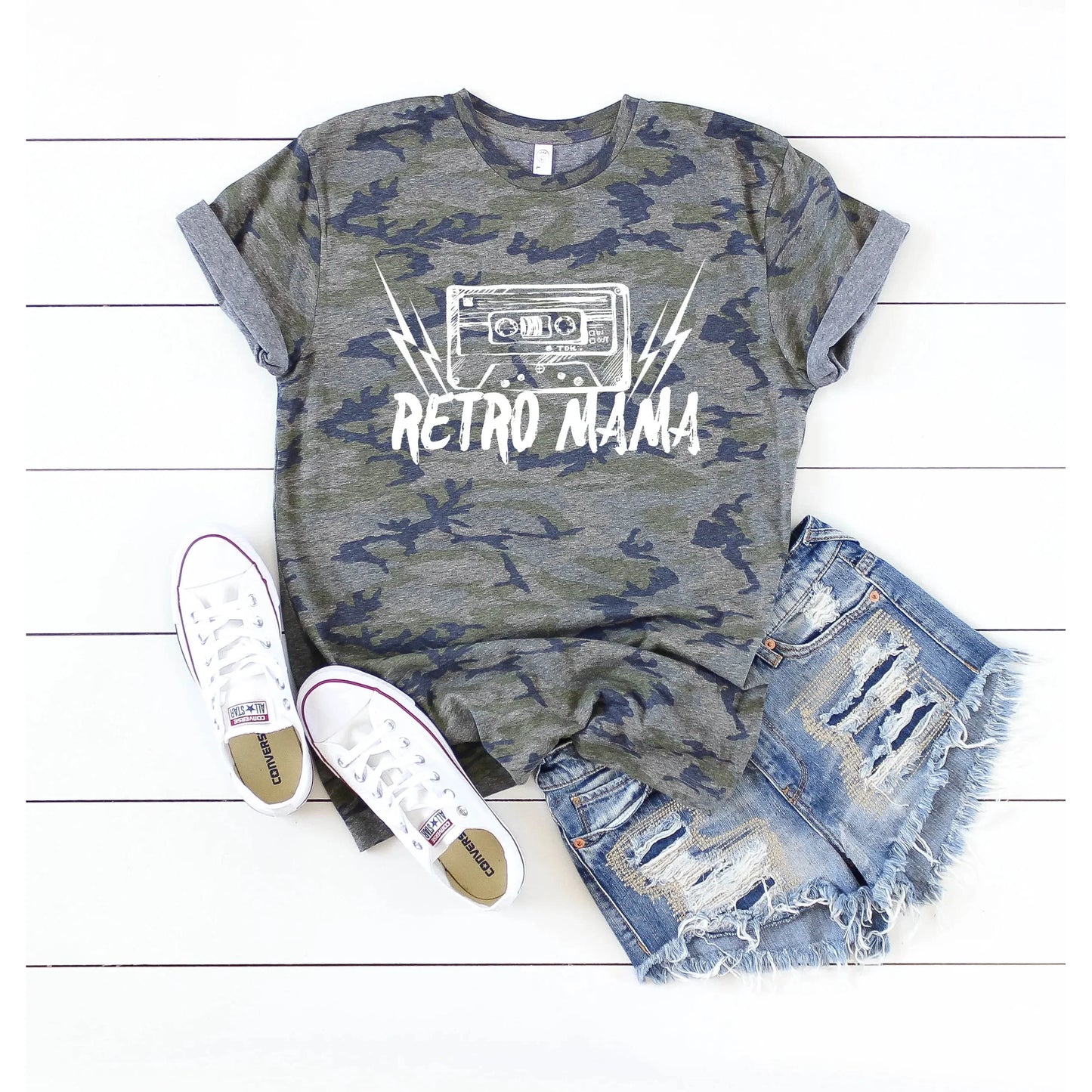 RETRO MAMA Graphic tee