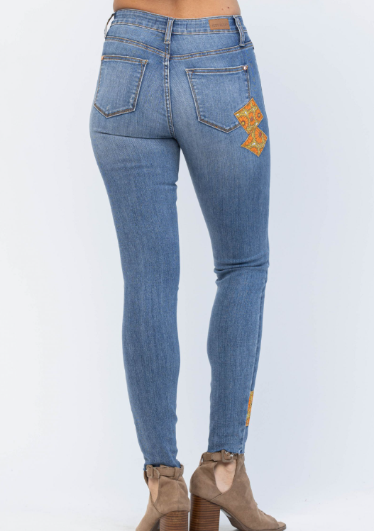 Retro Vibes Judy Blue Patch Skinny Jeans